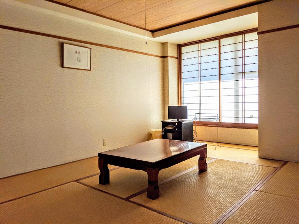 Hotel Madam Mirei Iiyama Extérieur photo